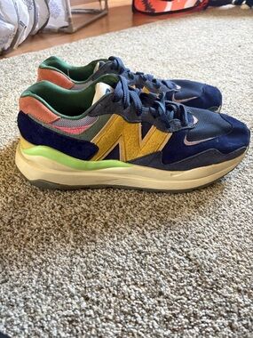 New Balance Retro Sneakers Men’s Size 11
